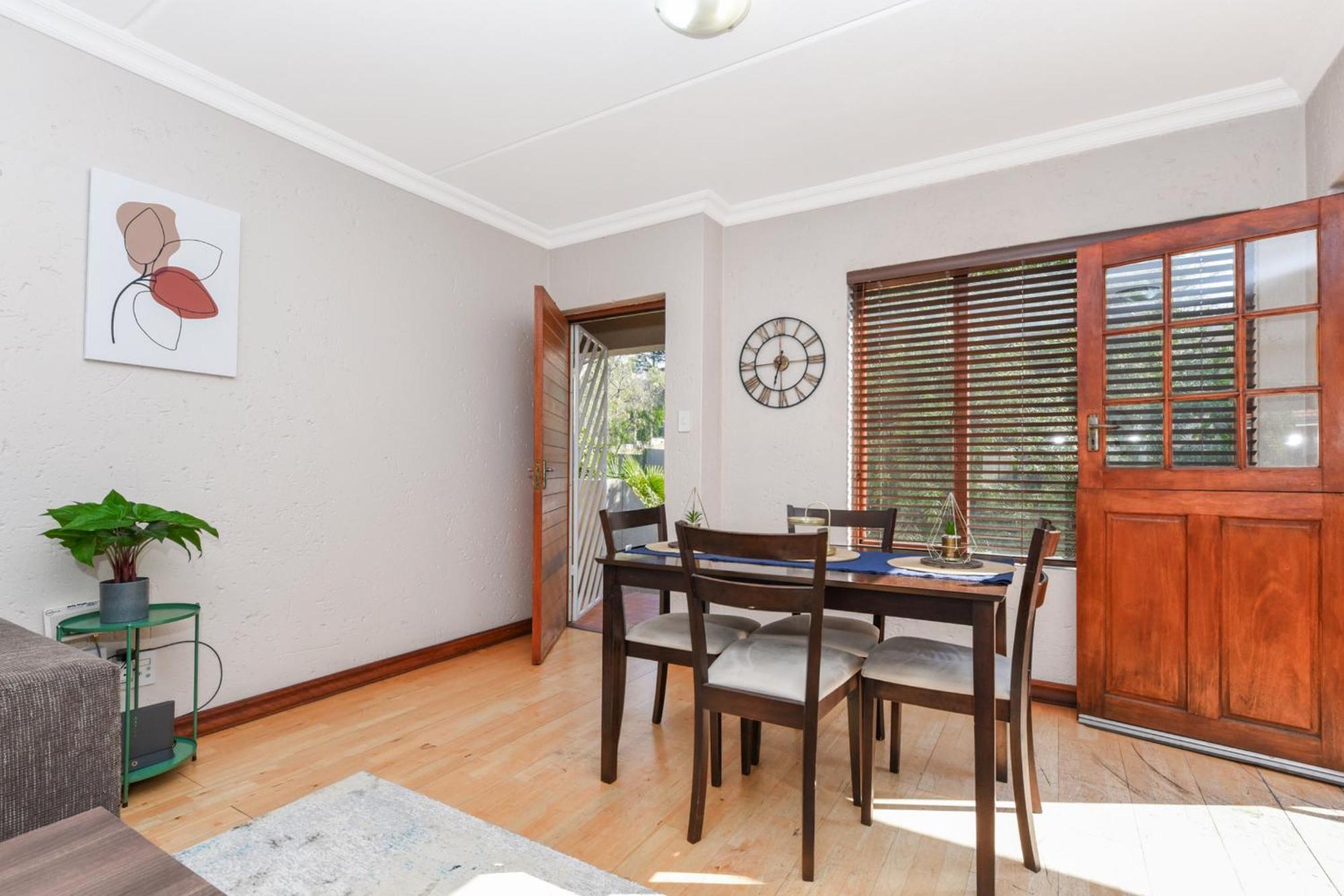 The Atholls In Melrose * Johannesburg